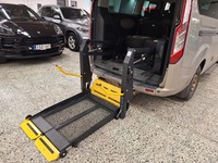 Ford Tourneo Custom vaihtoauto