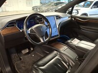 Tesla Model X vaihtoauto