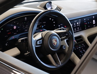 Porsche Taycan vaihtoauto