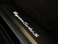 Porsche Taycan vaihtoauto