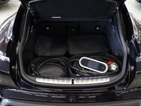 Porsche Taycan vaihtoauto