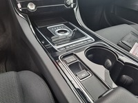 Jaguar XE vaihtoauto