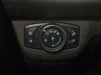 Ford Transit Courier vaihtoauto