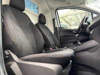 Ford Transit Courier vaihtoauto