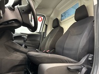 Ford Transit Courier vaihtoauto