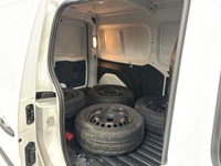 Nissan NV250 vaihtoauto