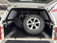 Nissan Navara vaihtoauto