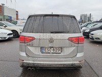 Volkswagen Touran vaihtoauto