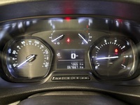 Opel Vivaro vaihtoauto