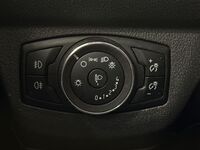 Ford Transit Courier vaihtoauto