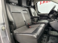 Opel Vivaro vaihtoauto