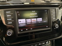 Volkswagen Touran vaihtoauto