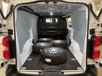 Opel Vivaro vaihtoauto