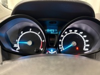 Ford Transit Courier vaihtoauto