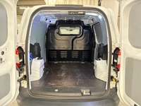 Ford Transit Courier vaihtoauto