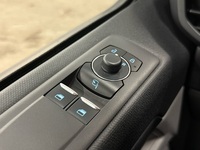 Ford Tourneo Custom vaihtoauto