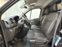 Opel Vivaro vaihtoauto