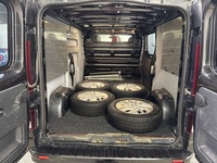 Opel Vivaro vaihtoauto