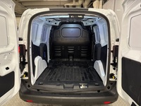 Ford Transit Courier vaihtoauto