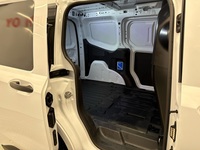 Ford Transit Courier vaihtoauto