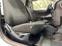 Toyota iQ vaihtoauto