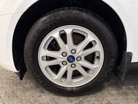 Ford Transit Connect vaihtoauto