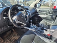 Nissan Navara vaihtoauto