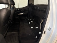 Nissan Navara vaihtoauto