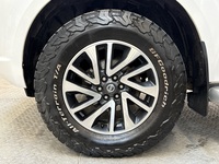 Nissan Navara vaihtoauto
