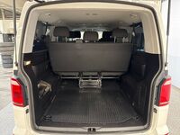 Volkswagen Caravelle vaihtoauto