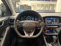 Hyundai IONIQ hybrid vaihtoauto