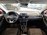 Hyundai i30 5d vaihtoauto