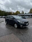 Kia Carens vaihtoauto