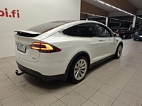 Tesla Model X vaihtoauto