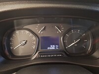 Opel Vivaro vaihtoauto