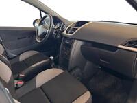 Peugeot 207 vaihtoauto