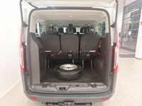Ford Tourneo Custom vaihtoauto