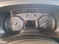 Opel Vivaro vaihtoauto