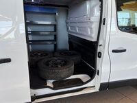 Nissan Primastar vaihtoauto