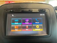 Opel Vivaro vaihtoauto