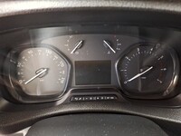 Opel Vivaro vaihtoauto