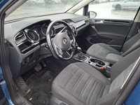 Volkswagen Touran vaihtoauto