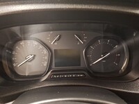 Opel Vivaro vaihtoauto