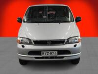 Toyota Hiace vaihtoauto