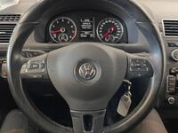 Volkswagen Touran vaihtoauto