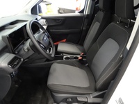 Ford Transit Courier vaihtoauto