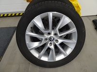 Skoda Karoq vaihtoauto