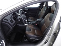 Volvo V40 Cross Country vaihtoauto