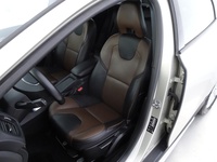 Volvo V40 Cross Country vaihtoauto