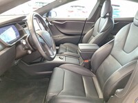 Tesla Model S vaihtoauto